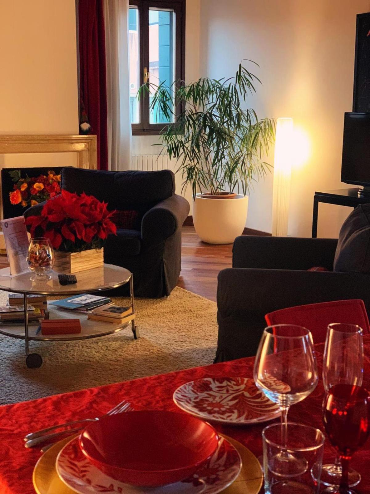 Elegant Terrace Apartment Near Piazza San Marco Last Floor No Lift Venedig Exteriör bild
