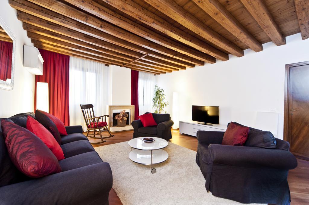 Elegant Terrace Apartment Near Piazza San Marco Last Floor No Lift Venedig Exteriör bild