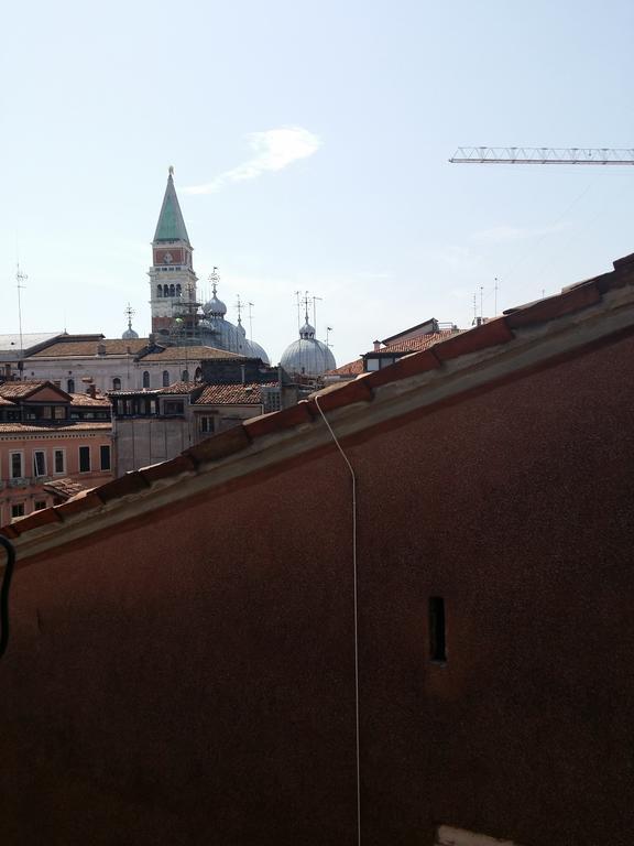 Elegant Terrace Apartment Near Piazza San Marco Last Floor No Lift Venedig Exteriör bild