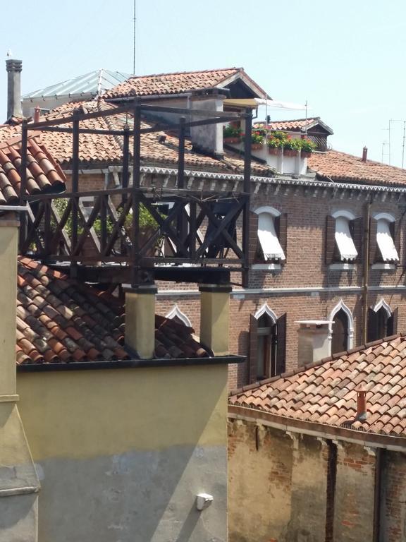 Elegant Terrace Apartment Near Piazza San Marco Last Floor No Lift Venedig Exteriör bild