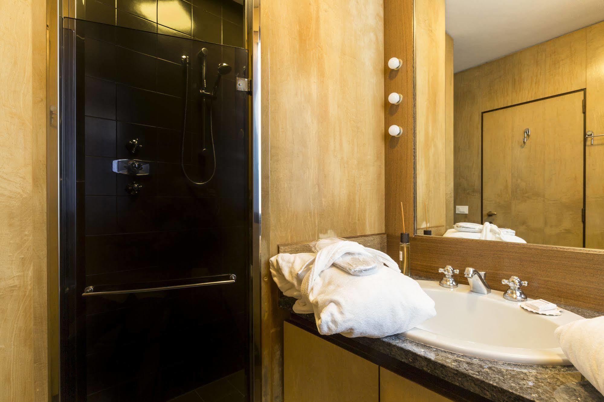 Elegant Terrace Apartment Near Piazza San Marco Last Floor No Lift Venedig Exteriör bild