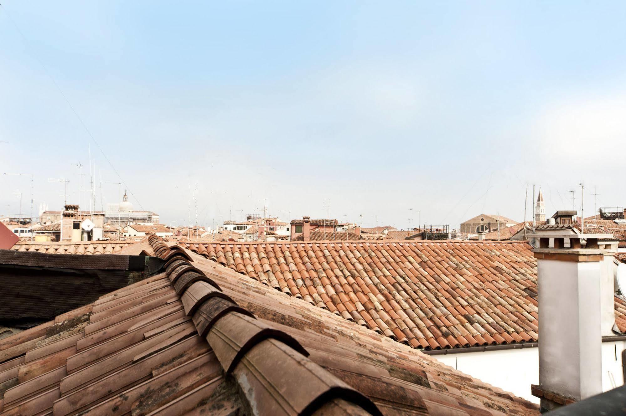 Elegant Terrace Apartment Near Piazza San Marco Last Floor No Lift Venedig Exteriör bild
