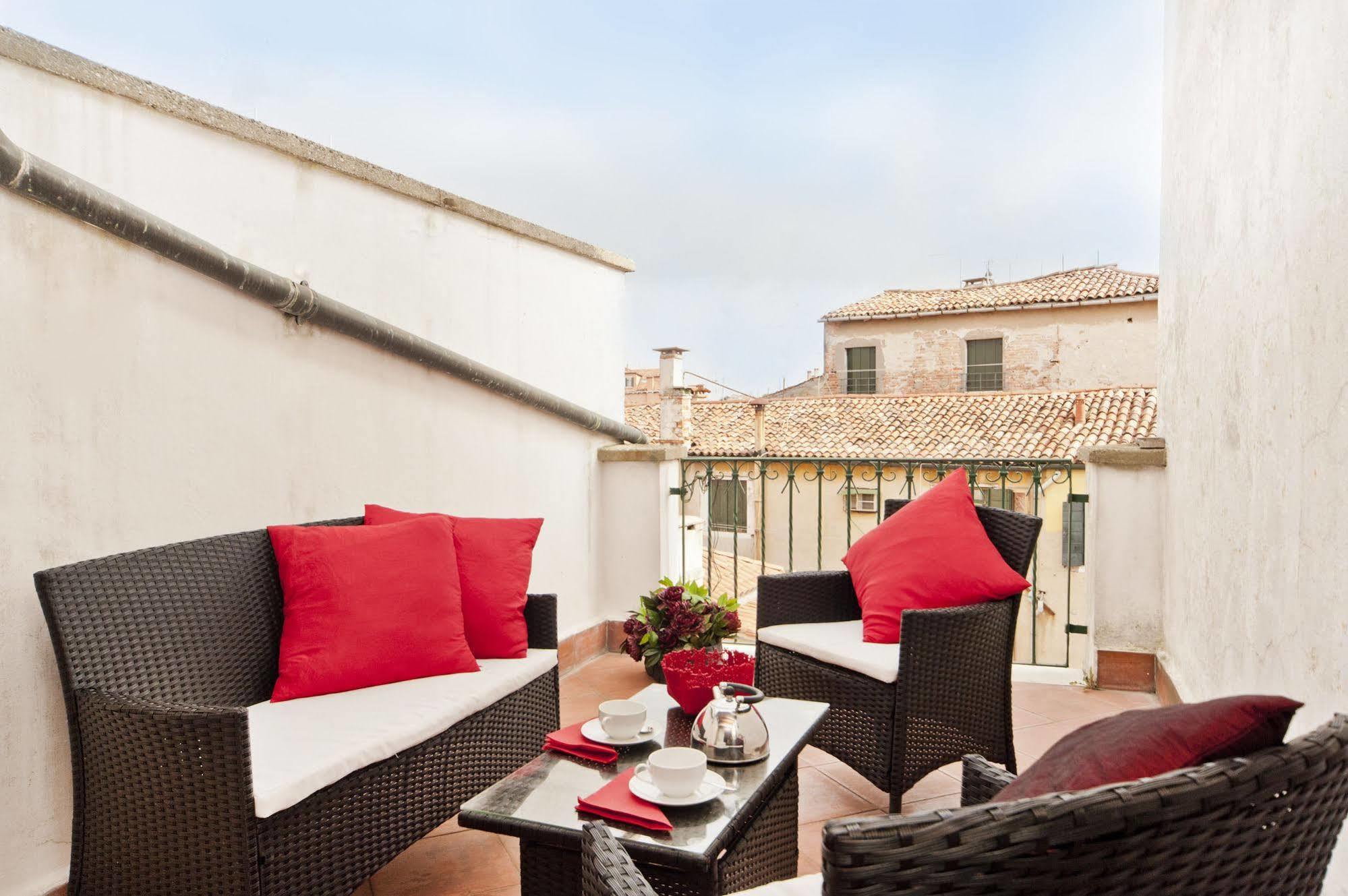 Elegant Terrace Apartment Near Piazza San Marco Last Floor No Lift Venedig Exteriör bild