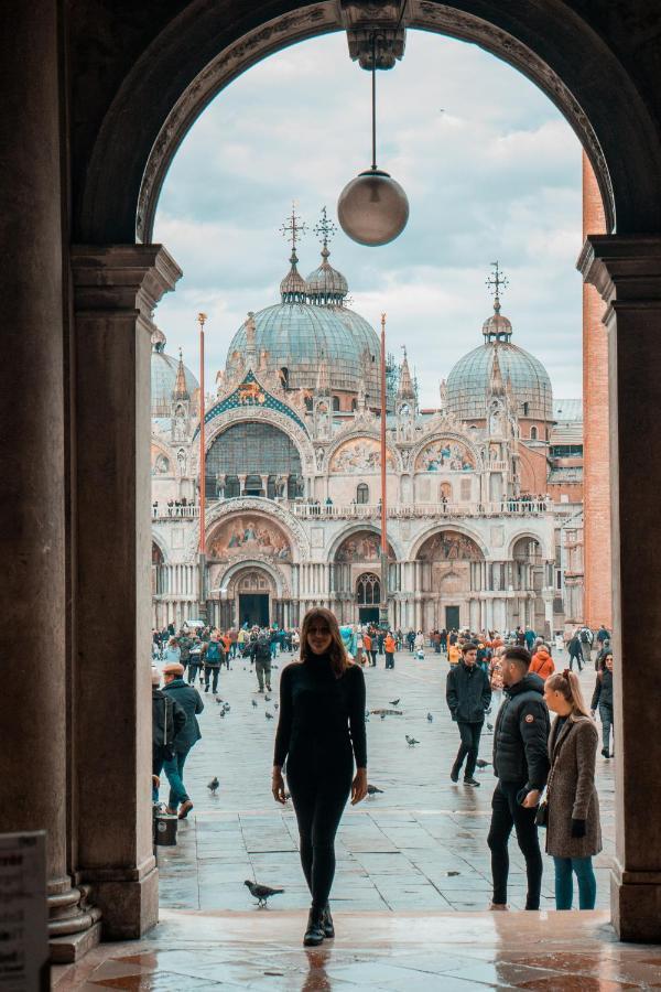 Elegant Terrace Apartment Near Piazza San Marco Last Floor No Lift Venedig Exteriör bild